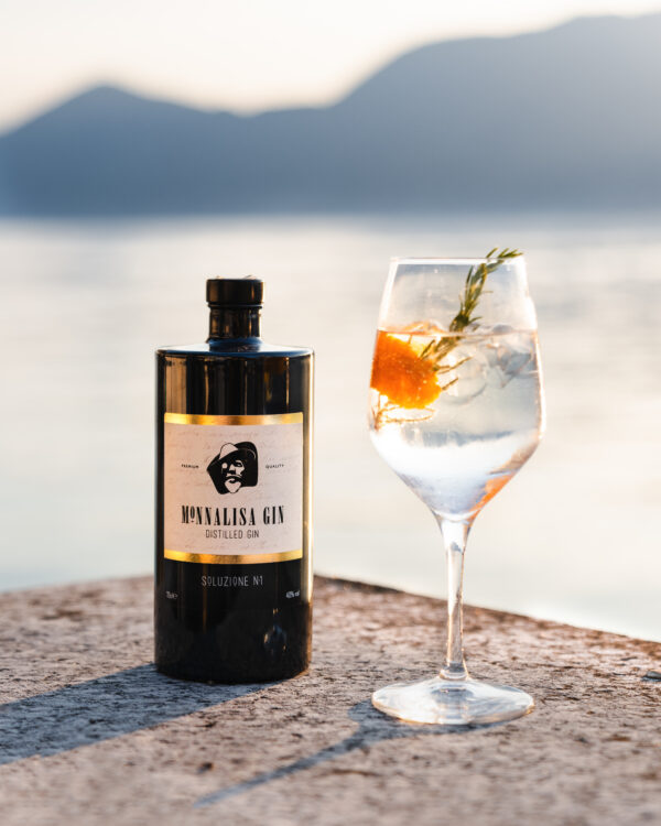 Monnalisa Gin - Italian Distilled Gin